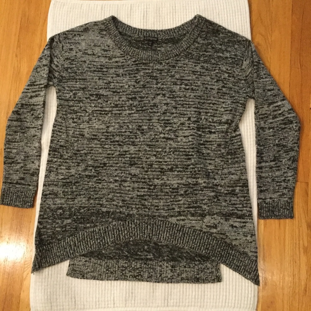 EXPRESS Chunky Sweater - Picture 2 of 8